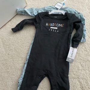 BNWT Carter’s Sleeper Onesies Set